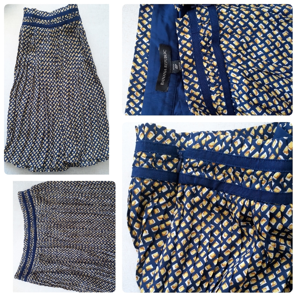 Banana Republic Pleated Skirt